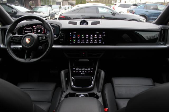 Porsche CAYENNE Coupé 3.0 E-Hybrid / Panoramadak / Camera / Luchtvering / Laser LED / Sportuitlaat / 22'' / Intr.voorverwarming / Sportdesign+Chrono / Bose / Keyless / Stoel+Stuurverwarming / ACC