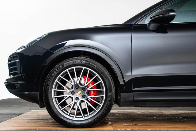 Porsche CAYENNE Coupé 3.0 E-Hybrid Comfortstoelen - Stoelverwarming - stoelventilatie - Adaptieve luchtvering - Privacybeglazing - Adaptieve cruise control - Soft-Close - Digitale radio
