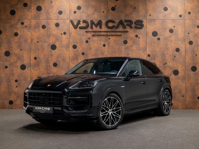 Porsche CAYENNE Coupé 3.0 E-Hybrid Black Edition | SportDesign | Achterasbest. | 18-weg | InnoDrive |