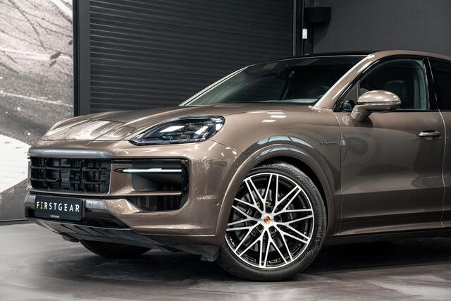 Porsche CAYENNE Coupé 3.0 S E-Hybrid *Burmester / Club-Leder Interieur / Vierwielbesturing / Paint-to-Sample / Soft-Close / Stoelventilatie / Keyless*