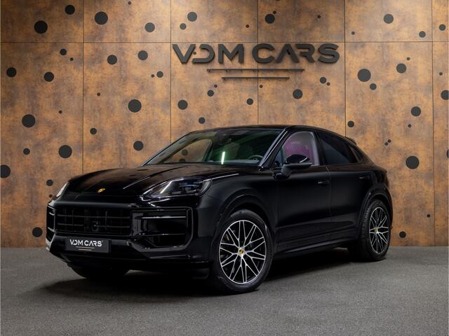 Porsche CAYENNE Coupé 3.0 E-Hybrid | SportDesign | Pano | 18-weg | Luchtvering | BOSE | ACC |