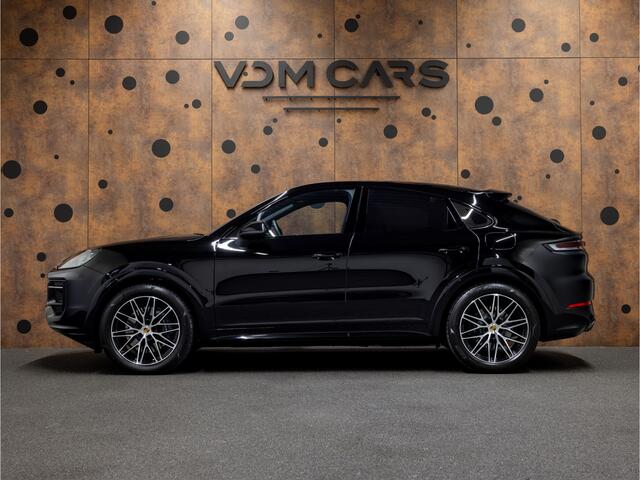 Porsche CAYENNE Coupé 3.0 E-Hybrid | SportDesign | Pano | 18-weg | Luchtvering | BOSE | ACC |