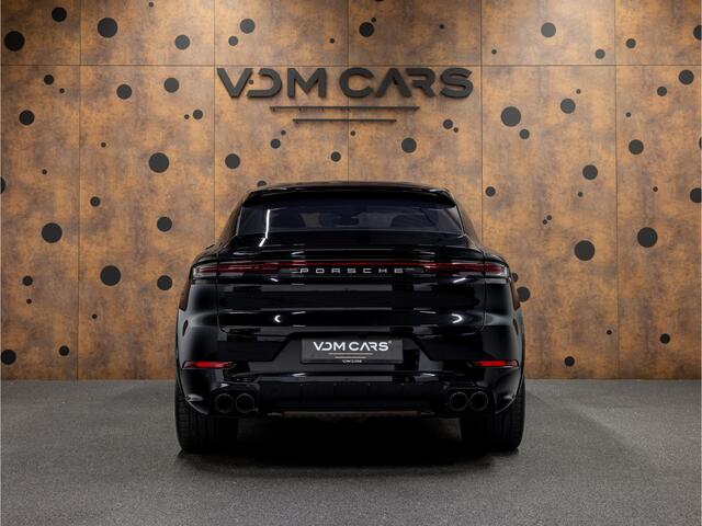 Porsche CAYENNE Coupé 3.0 E-Hybrid | SportDesign | Pano | 18-weg | Luchtvering | BOSE | ACC |