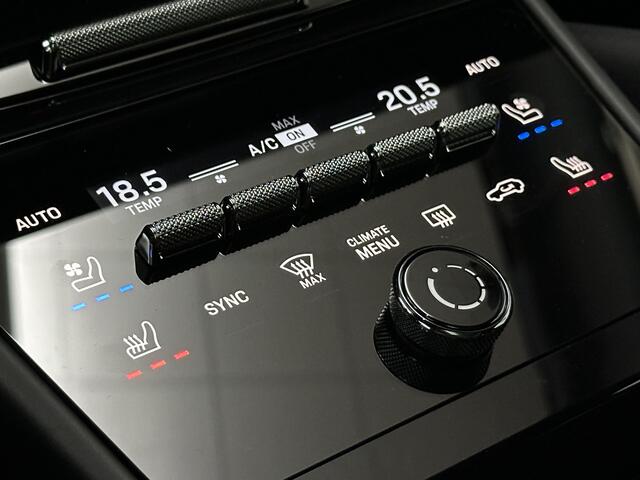 Porsche CAYENNE 3.0 470pk | 360 Camera | ACC | Sport-Design | Panorama | Soft-Close | Nachtzicht | Stoelventilatie | BOSE | Sport-Chrono | Luchtvering | Trekhaak | Stoelverwarming V+A | Sport-Uitlaat | Matrix-LED | 22'' | Keyless-Entry | Stuurverwarming | Comfortstoelen