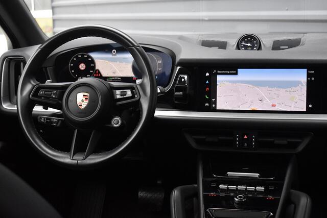 Porsche CAYENNE 3.0 E-Hybrid 470pk Sport Chrono | Panorama | Matrix | ACC | 21'' Wielen | Bose | Trekhaak | Orig. NL |
