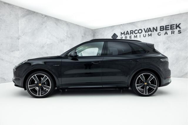 Porsche CAYENNE 3.0 E-Hybrid Platinum Edition | Pano | Achterassturing | 22" | InnoDrive