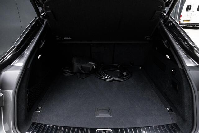 Porsche CAYENNE Coupé 3.0 S E-Hybrid | NL Auto | Trekhaak | Sport-Uitlaat | Sport-Design | Stuur/Stoelverwarming | PDLS+ | Keyless | PCM | Bose | PASM | Panoramadak | Sport-Chrono | Softclose | Surround View | HUD | Adaptieve Sportstoelen 18-Wegs |