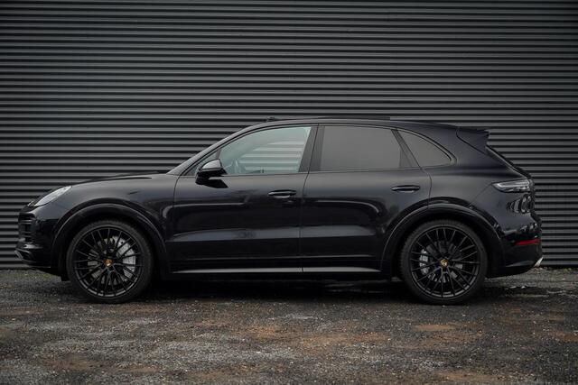 Porsche CAYENNE 4.0 Turbo / PSCB / Pano / Burmester / Stoelklima / Trekhaak Elek