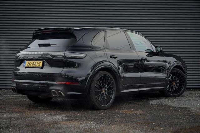Porsche CAYENNE 4.0 Turbo / PSCB / Pano / Burmester / Stoelklima / Trekhaak Elek