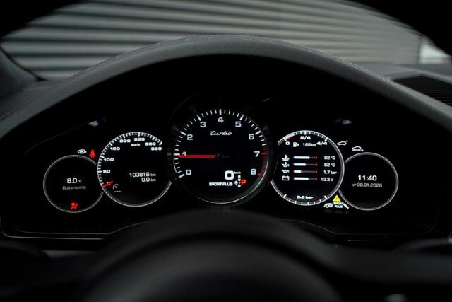 Porsche CAYENNE 4.0 Turbo / PSCB / Pano / Burmester / Stoelklima / Trekhaak Elek