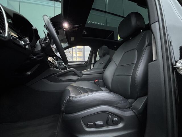 Porsche CAYENNE Coupé 3.0 E-Hybrid Chrono | Sportuitlaat | Panorama | 360 camera | Head-up
