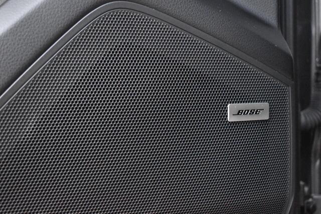 Porsche CAYENNE 3.0 E-Hybrid 470pk Sport Chrono | Panorama | Matrix | ACC | 21'' Wielen | Bose | Trekhaak | Orig. NL |