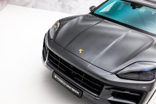 Porsche CAYENNE 3.0 E-Hybrid | Pano | SportDesign | Achterassturing | PDCC | Massage