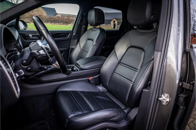 Porsche CAYENNE 3.0 22" Bose Standverwarming Panorama Trekhaak