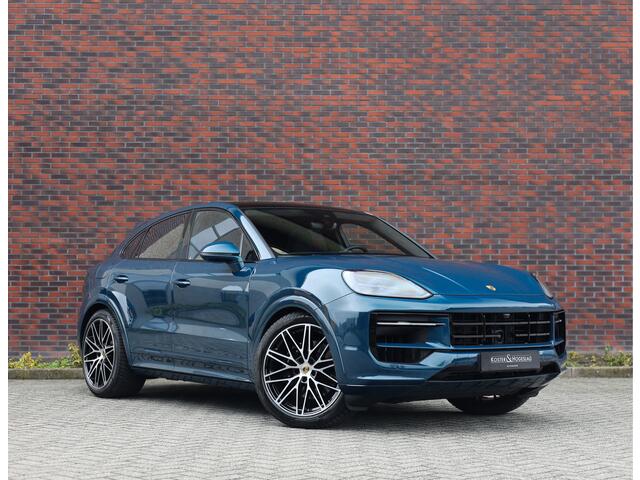 Porsche CAYENNE Coupé 3.0 E-Hybrid | Pano - Trekhaak - Sport Chrono