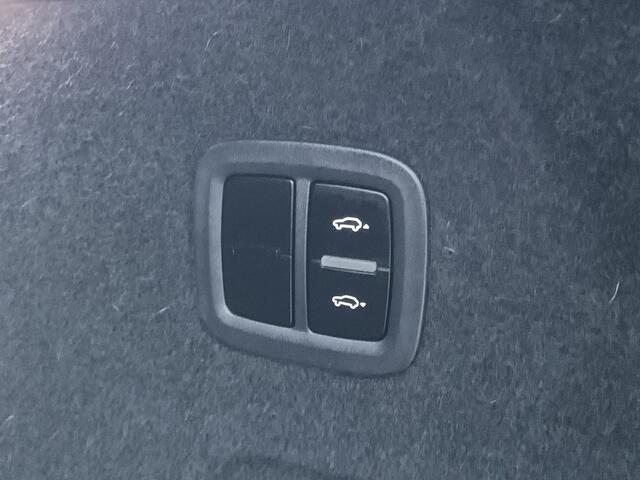 Porsche CAYENNE Coupé 3.0 E-Hybrid PHEV 360° Pano SportChrono Luchtvering Bose Carplay Leer Memory UITSTRALING!