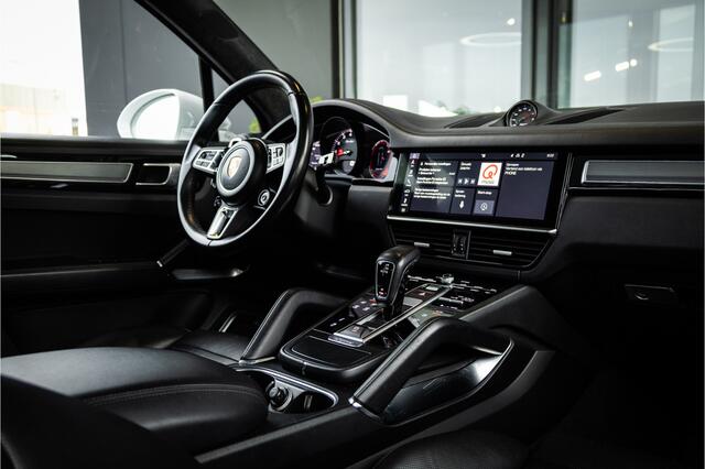 Porsche CAYENNE 4.0 Turbo - Origineel NL | Sport Chrhono + | Luchtvering | Elek. Trekhaak