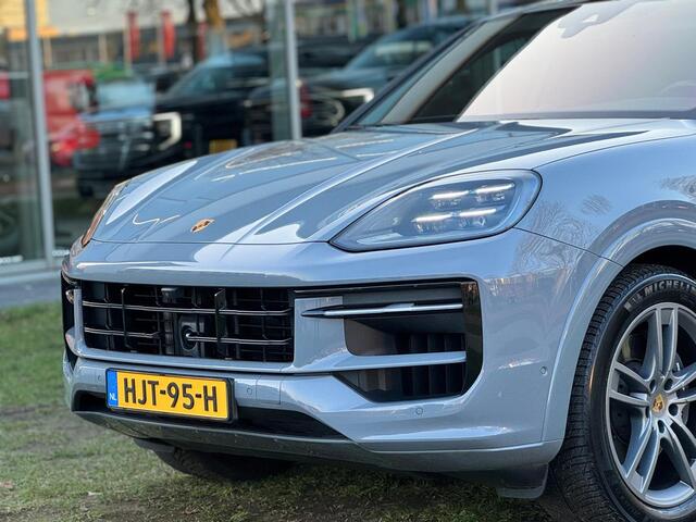 Porsche CAYENNE Coupé 3.0 E-Hybrid Sport design / ACC / 360 Camera / PANO / NW MOEL