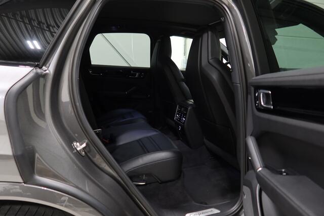 Porsche CAYENNE 3.0 I Full options I Merkdealer onderhouden I org NL