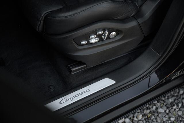 Porsche CAYENNE E-Hybrid SportDesign | 22inch | StoelClimate | BOSE | HUD | SportUitl