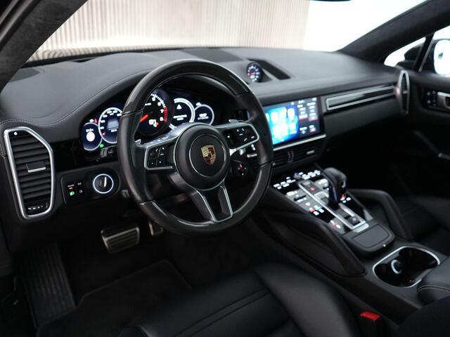 Porsche CAYENNE Coupé 441pk 2.9 S |1e eigenaar|panoramadak|sport design|Bose|memory|achteras besturing|soft close|360 camera|HUD|carbon interieur|luchtvering|Apple carplay|stoelventilatie en verwarming|