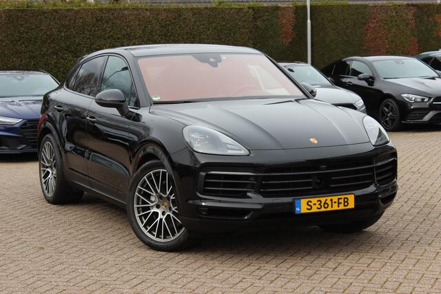 Porsche CAYENNE Coupé 3.0 E-Hybrid Platinum Edition / Panoramadak / 360Camera / Luchtvering / 21'' / Sfeerverlichting / Sportchrono / Bose / Keyless / Sportuitlaat / Dodehoek / DAB / Stoelverwarming / ACC