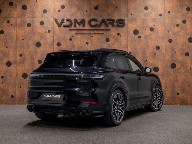 Porsche CAYENNE 3.0 E-Hybrid Black Edition | Achterasbest. | Trekhaak | SportDesign | 18-weg | InnoDrive | Pano |