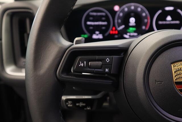 Porsche CAYENNE Coupé 3.0 E-Hybrid Sport Chrono Keless Go ACC Memory