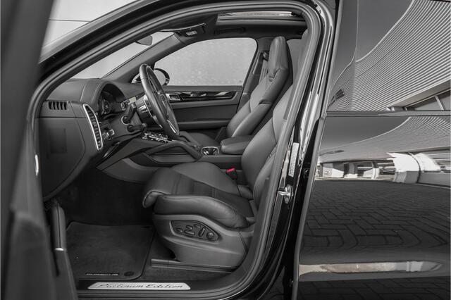 Porsche CAYENNE 3.0 E-Hybrid Platinum Edition Pano Sport Chrono & Design 18W Stoel 21"