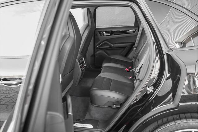 Porsche CAYENNE 3.0 E-Hybrid Platinum Edition Pano Sport Chrono & Design 18W Stoel 21"