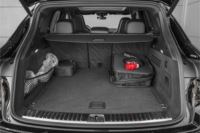 Porsche CAYENNE 3.0 E-Hybrid Platinum Edition Pano Sport Chrono & Design 18W Stoel 21"