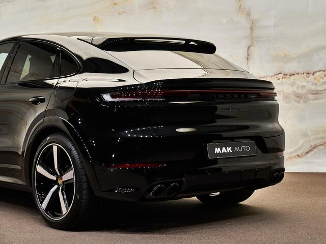 Porsche CAYENNE Coupé 3.0 E-Hybrid Black Edition, SportDesign, pano, 22", tr.haak, Bose, luchtv., memory, ACC, privacy