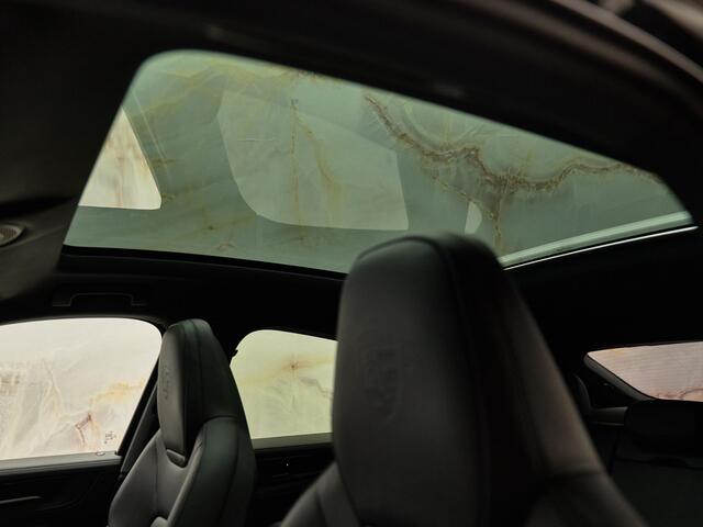 Porsche CAYENNE Coupé 3.0 E-Hybrid Black Edition, SportDesign, pano, 22", tr.haak, Bose, luchtv., memory, ACC, privacy