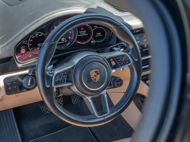 Porsche CAYENNE 3.0 E-Hybrid | Hud | Matrix-LED | Dealer onderhouden | Apple CarPlay & Android Auto