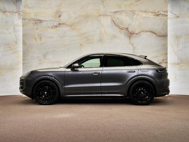 Porsche CAYENNE Coupé 3.0 E-Hybrid, PPF Front, SportDesign, 22", tr.haak, Bose, luchtv., memory, ACC, privacy