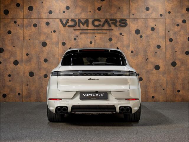 Porsche CAYENNE 3.0 E-Hybrid | SportDesign | 18-weg | Luchtvering | Sportuitlaat | 360° | ACC |