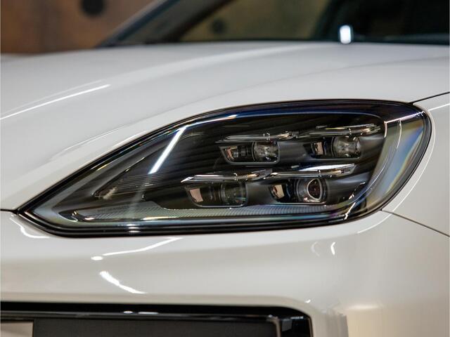 Porsche CAYENNE 3.0 E-Hybrid | SportDesign | 18-weg | Luchtvering | Sportuitlaat | 360° | ACC |