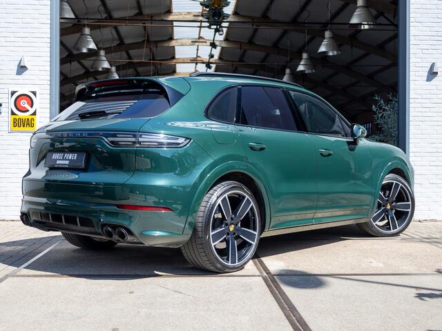 Porsche CAYENNE 3.0 E-Hybrid Platinum Edition *1STE EIG | NAP | VOL! | Techart | Pano | Sportuitl. | Stoelvent- & verw. V+A | HUD | Volleder/Alcantara | Carbon*