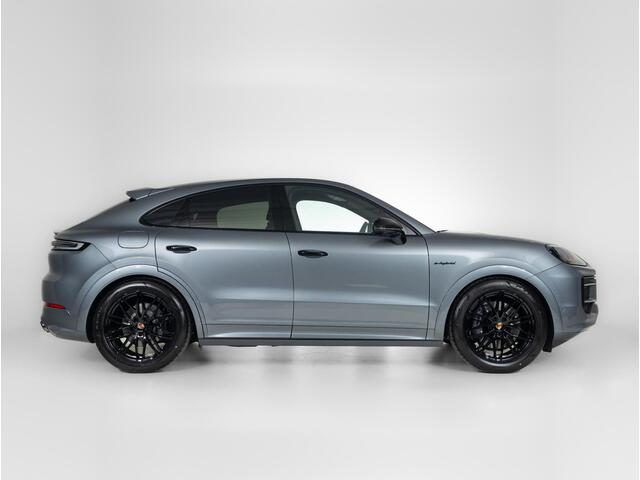 Porsche CAYENNE Coupé E-Hybrid Black Edition