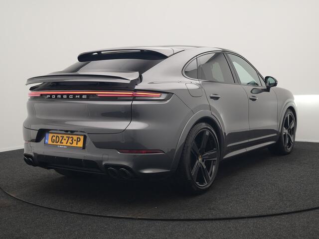 Porsche CAYENNE Coupé 3.0 E-Hybrid PHEV | MY 2024 Facelift | | Trekhaak Af Fabriek | Panodak | Luchtvering | Sportuitlaat | PDLS+ | Sport Chrono | InnoDrive Adaptive Cruise | SportDesign | Head up | Soft Close | 22"L.M | 360 Camera | Plug In Hybrid