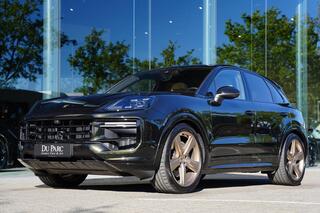 porsche-cayenne-3.0-e-hybrid---dark