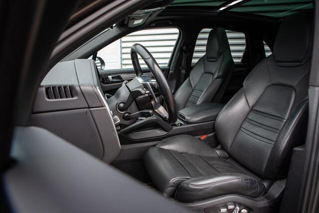 Porsche CAYENNE 3.0 E-Hybrid Camera Pano Leer Clima Cruise Trekhaak 21"LM