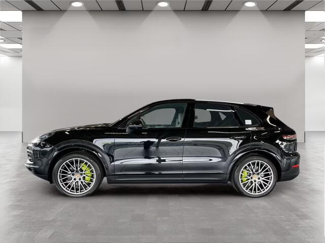 Porsche CAYENNE 3.0 E-Hybrid Platinum Edition | PANORAMADAK | TREKHAAK | BOSE | LUCHTVERING |
