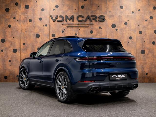 Porsche CAYENNE 3.0 E-Hybrid | Luchtvering | Pano | BOSE | 360° | Stuurverwarming |