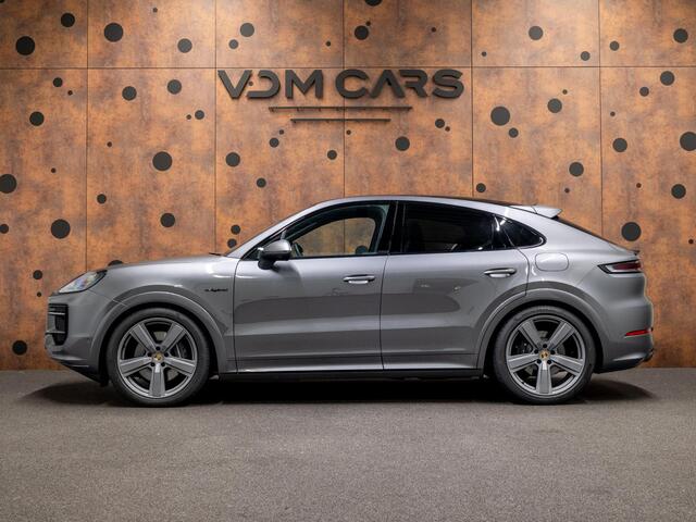 Porsche CAYENNE Coupé 3.0 E-Hybrid | SportDesign | 18-weg | ACC | Matrix | Luchtvering | 360° |