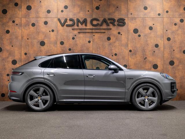Porsche CAYENNE Coupé 3.0 E-Hybrid | SportDesign | 18-weg | ACC | Matrix | Luchtvering | 360° |