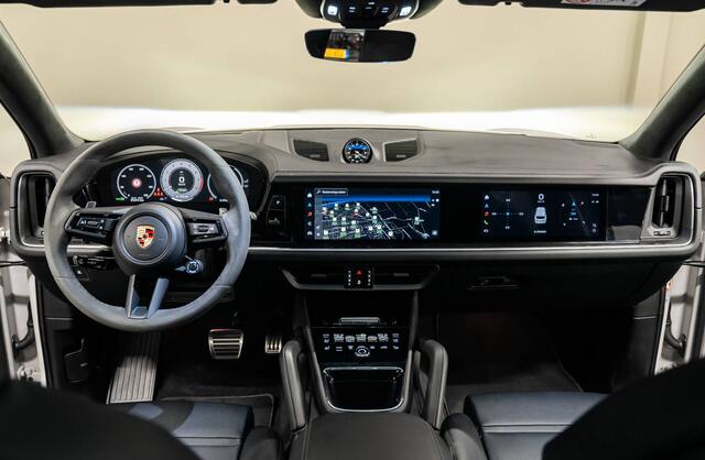 Porsche CAYENNE Turbo E-Hybrid ACHTERAS*SPDESIGN*HEADUP*SUITLAAT