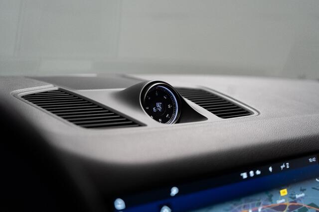 Porsche CAYENNE 3.0 E-HYBRID, Luchtvering, Bose, 360 Camera, Head-up, 22 Inch, Trekhaak, Matrix
