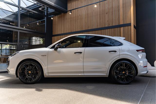 Porsche CAYENNE Coupé Sport Design Hybrid 3.0 E-Hybrid Platinum Edition