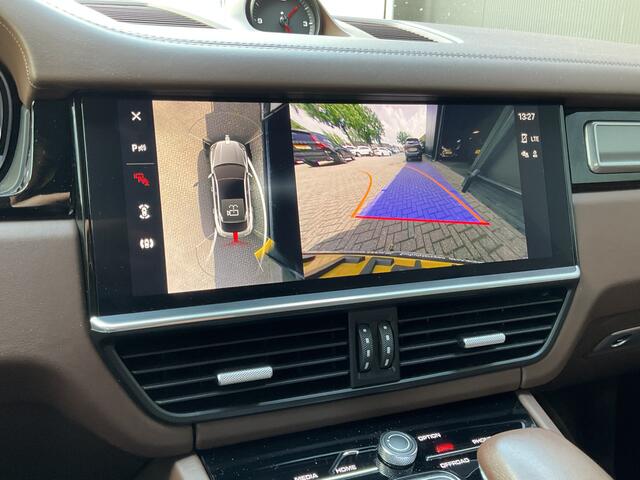 Porsche CAYENNE Coupé 3.0 E-Hybrid Platinum Edition Pano Bose SportChrono 14-Voudig Orig.NL Luchtvering Incl.BTW